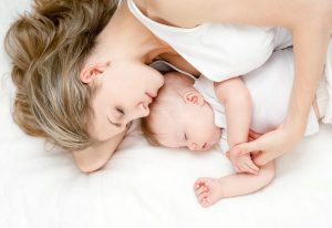 Бесплатная онлайн-лекция “Как выспаться с малышом”